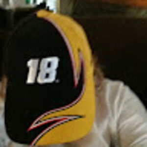 Meet your Posher, Leni